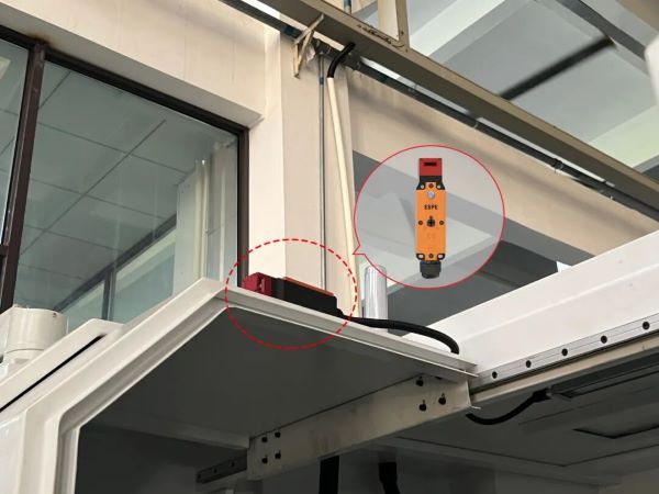 SLM11系列两触点型安全门锁 SLM11系列两触点型安全门锁